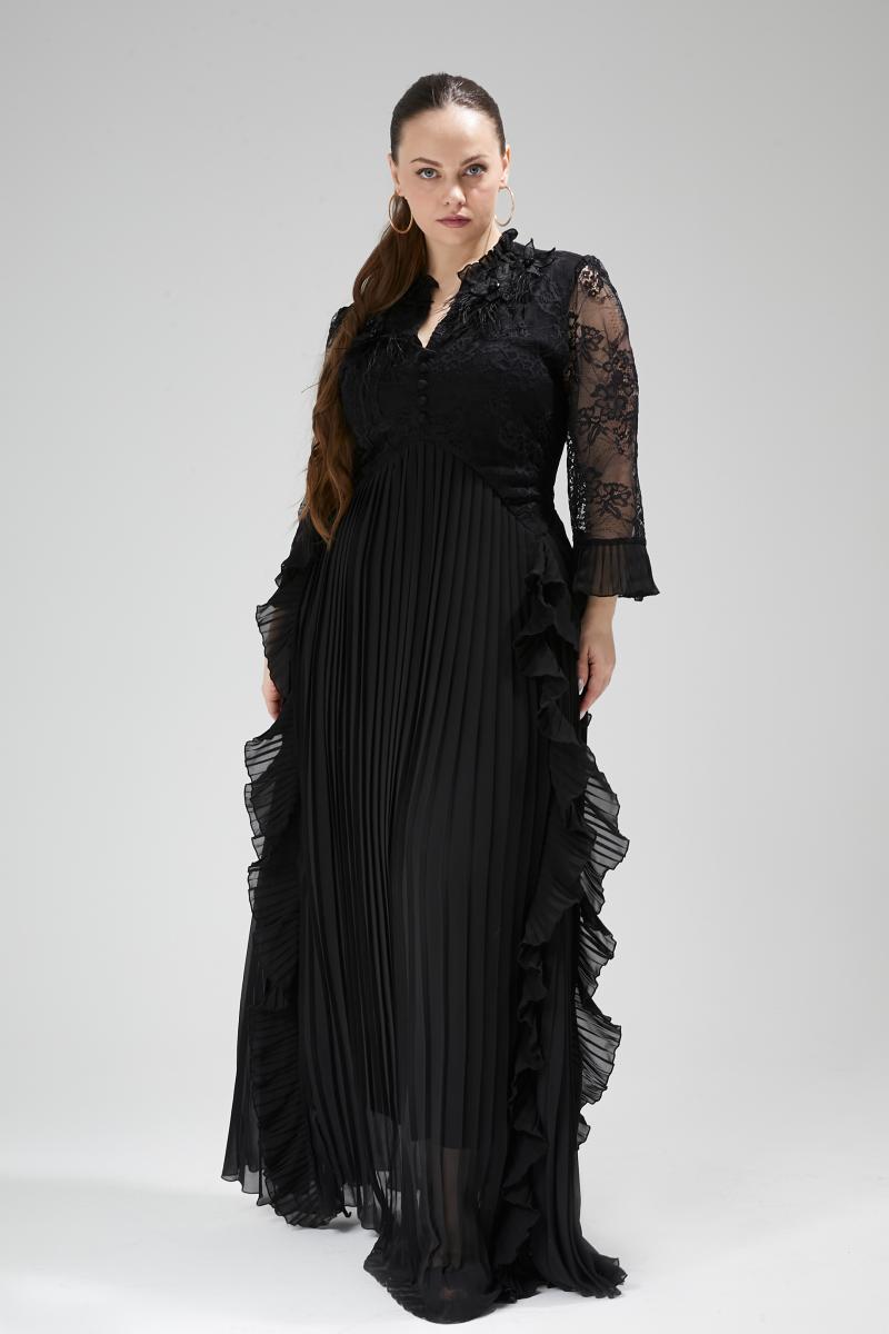 שמלת מקסי שחורה דרמטית פלאס